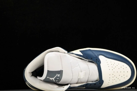 BQ6472-414 BQ6472-414 Blue Jordan  Mid Air  1 French 0104